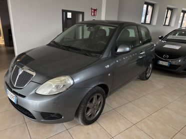 Lancia Ypsilon 1.4 Argento Ecochic GPL
