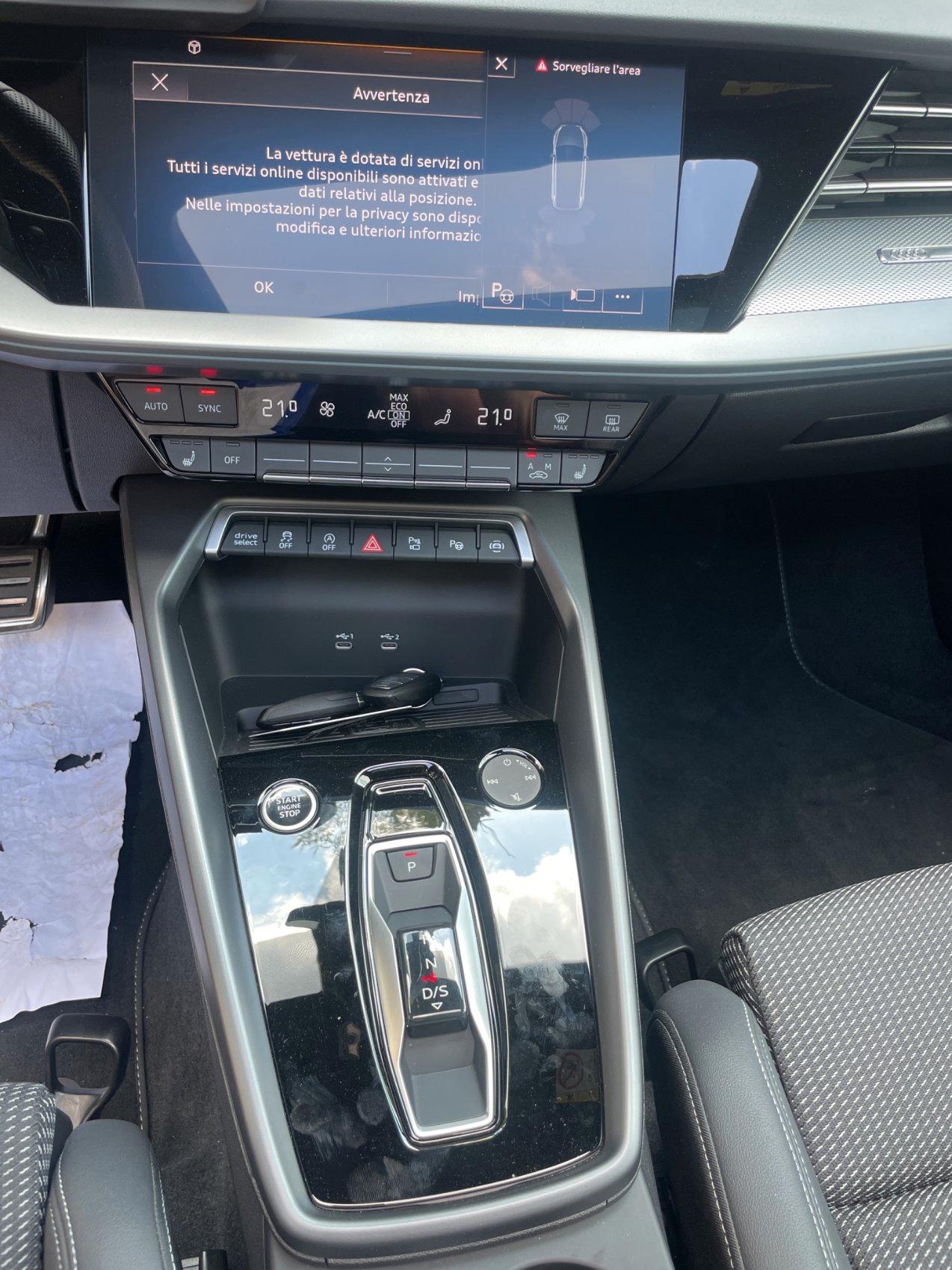 Audi A3 Sportback 2.0 tdi S line edition 150cv s-tronic