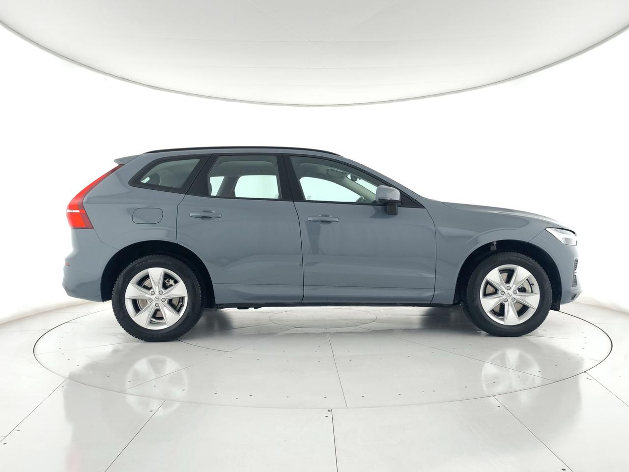 VOLVO XC60 2.0 b4 Momentum awd auto CAMERA+APP CONNECT+FULL LED