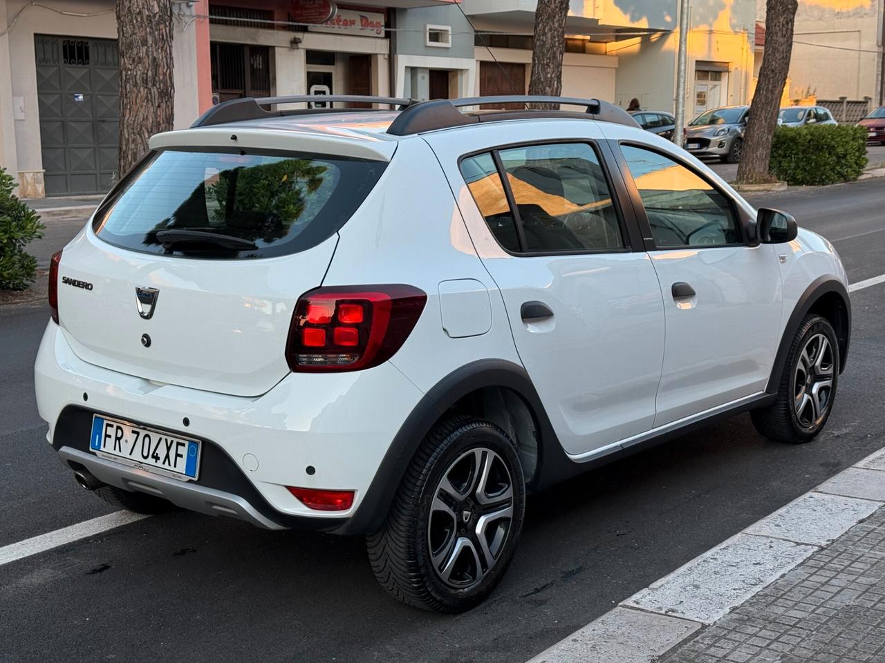 Dacia Sandero 0.9 TCe 90CV NAVI CAMERA LED - 2018