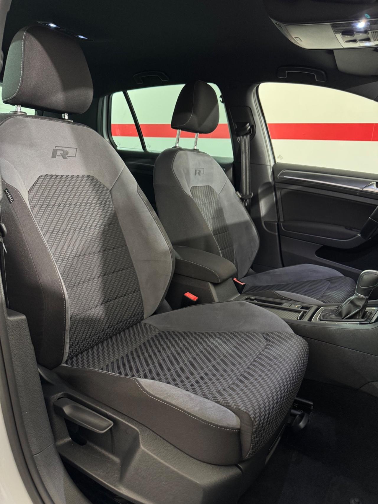 Volkswagen Golf R-LINE DSG 5p. Highline BlueMotion Technology