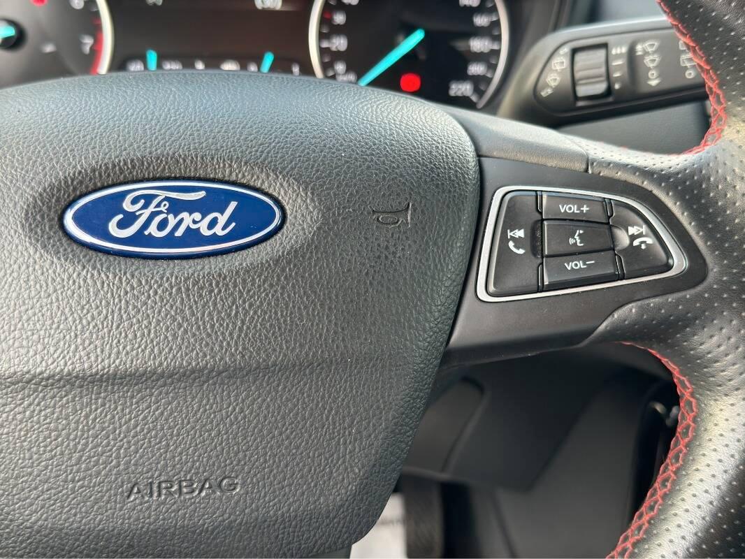 Ford EcoSport 1.0 ecoboost ST-Line s&s 125cv CON CARPLAY