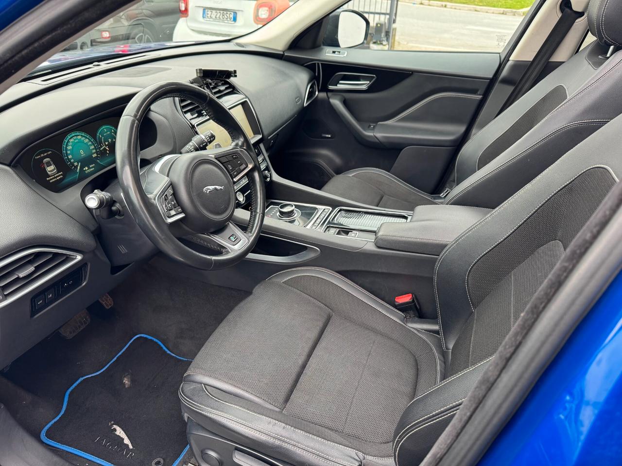 Jaguar F-Pace 2.0 D 180 CV aut. R-Sport