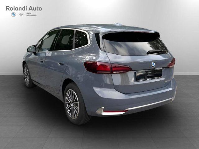 BMW 220 i Active Tourer mhev 48V Luxury auto