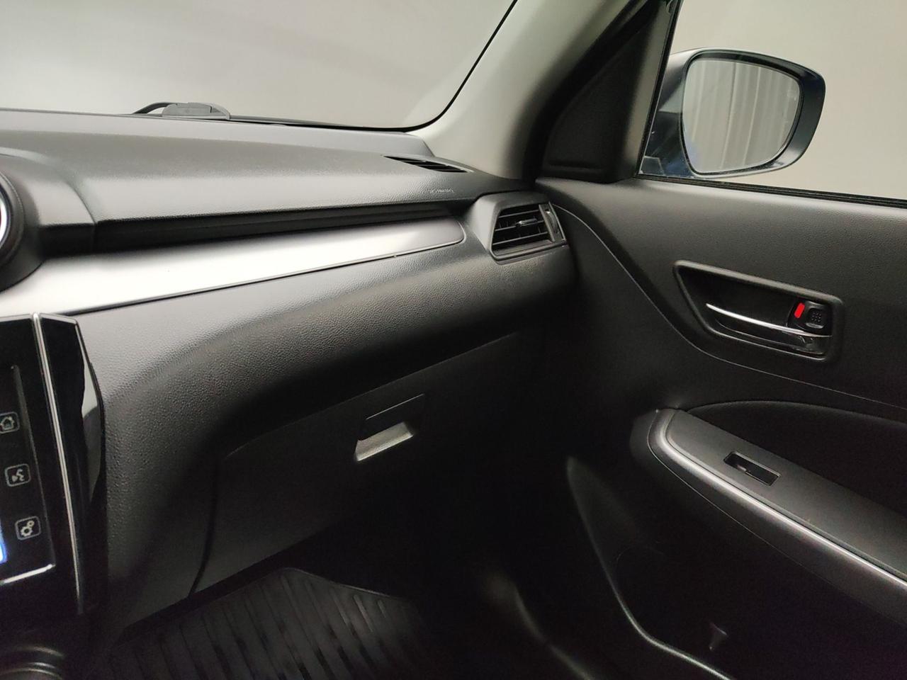 SUZUKI Swift VI 2020 1.2 HYBRID 83CV TOP