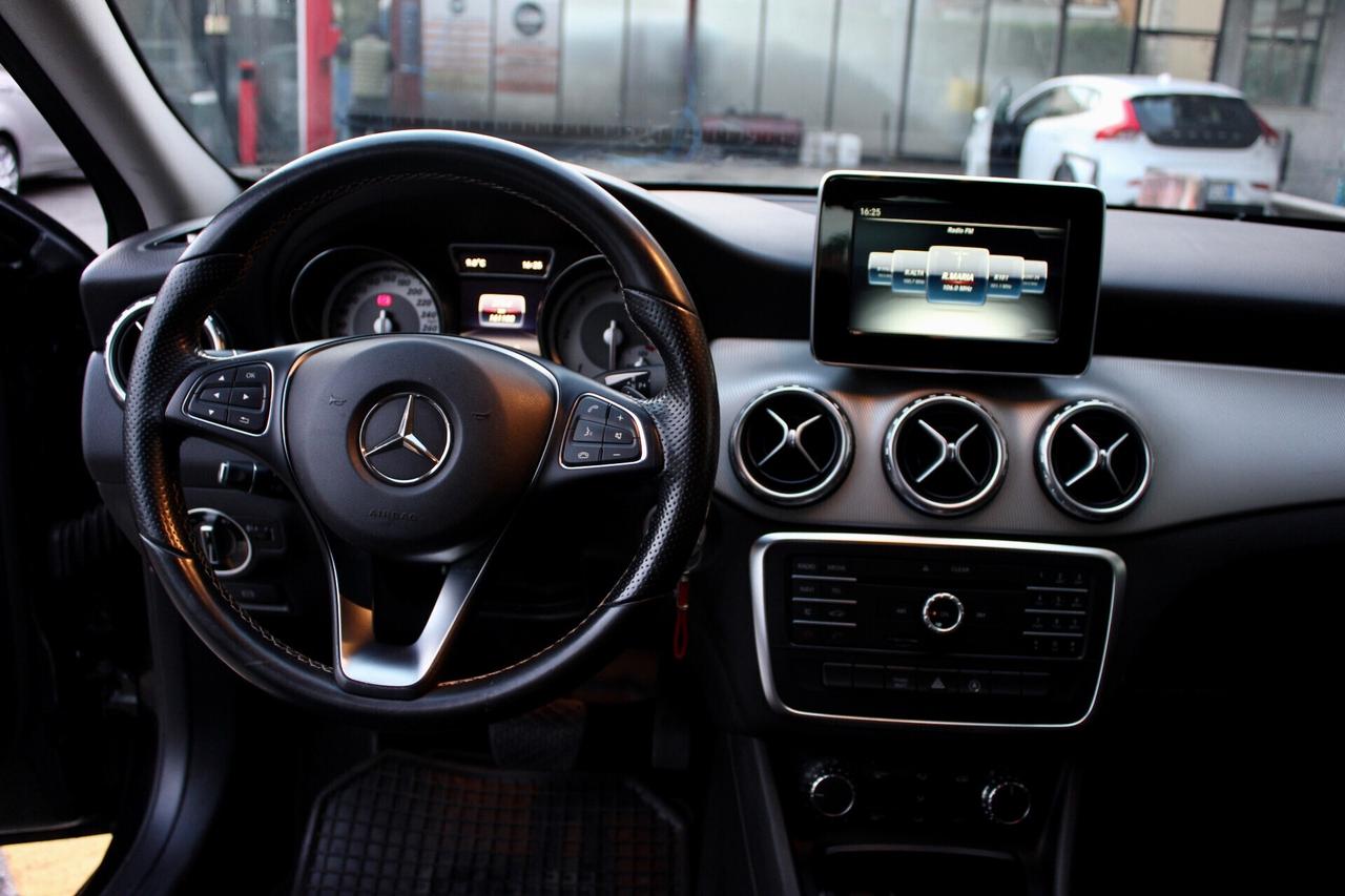 Mercedes-benz GLA 200 d Automatic Sport RETROCAMERA CRUISE CONTROL CLIMA AUTO