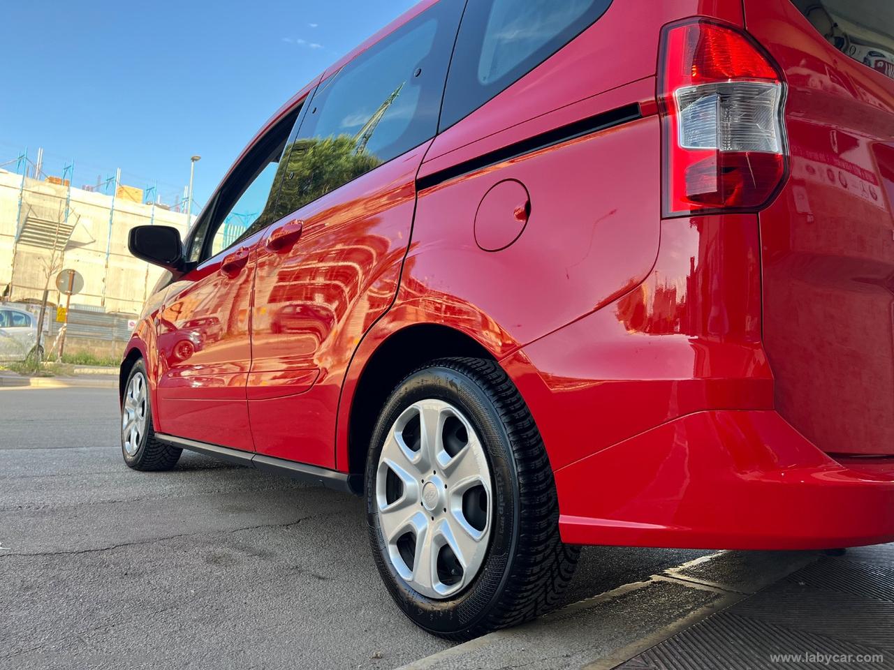 FORD Tourneo Courier 1.5 TDCI 75 CV Sport