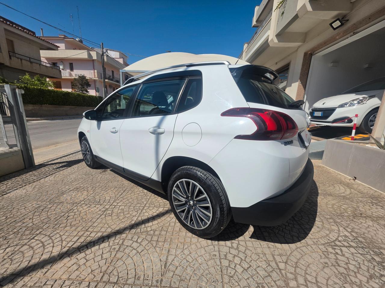 Peugeot 2008 BlueHDi 100 Active