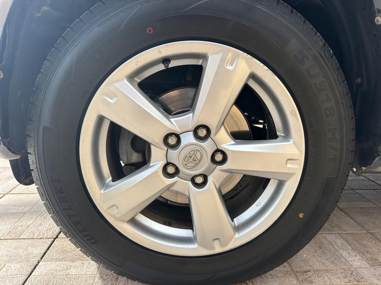 Toyota RAV 4 RAV4 2.2 D-4D 177 CV Luxury