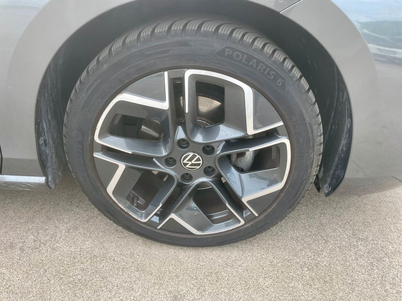 VW Passat Variant 2.0 TDI SCR EVO DSG Business * SINISTRATA*