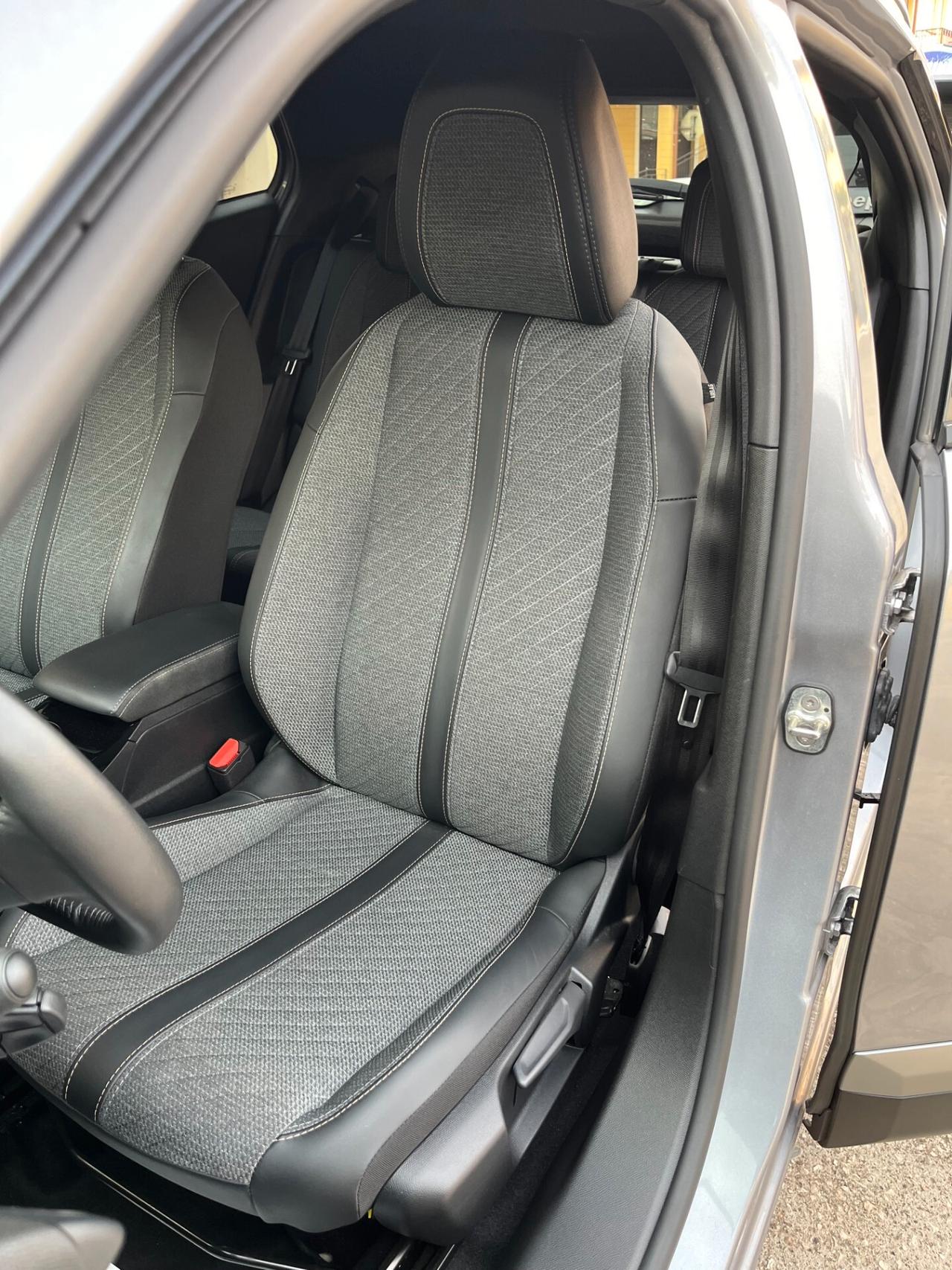 Peugeot 2008 PureTech 100cv S&S Allure