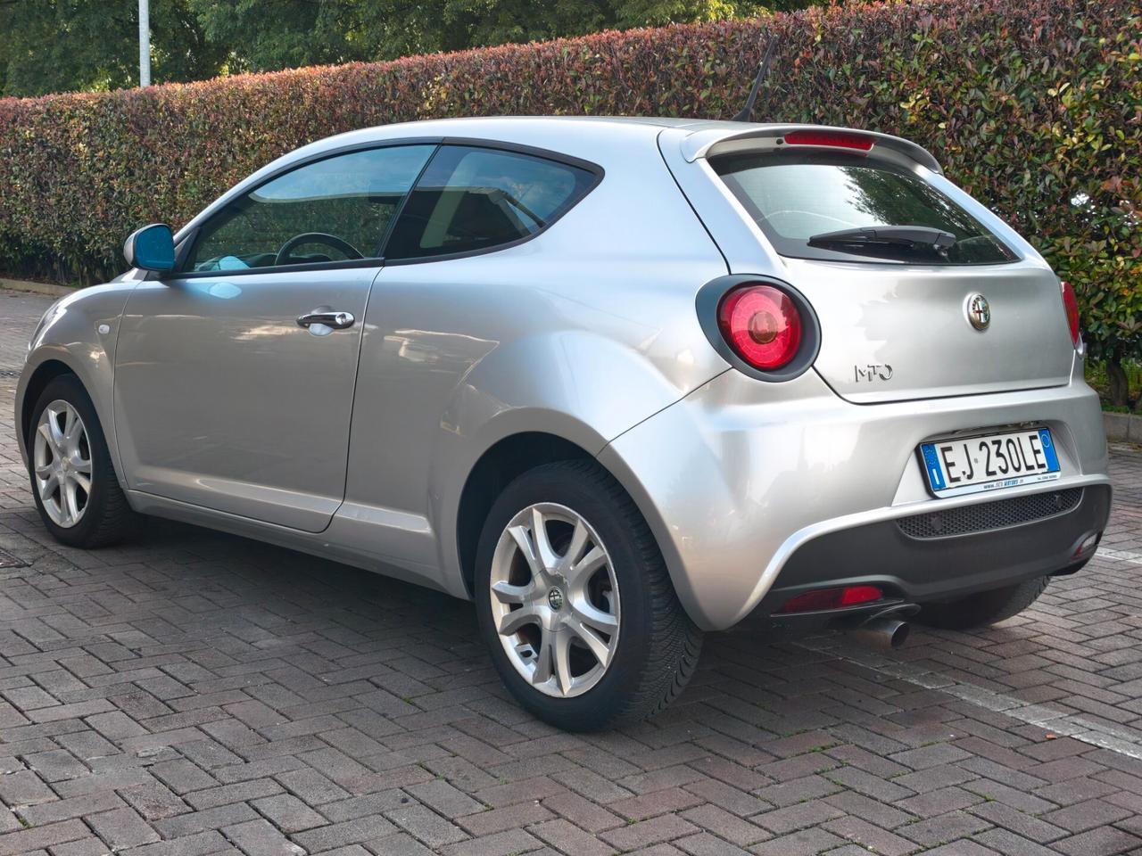 Alfa Romeo MiTo 1.4 105 CV M.air S&S Distinctive