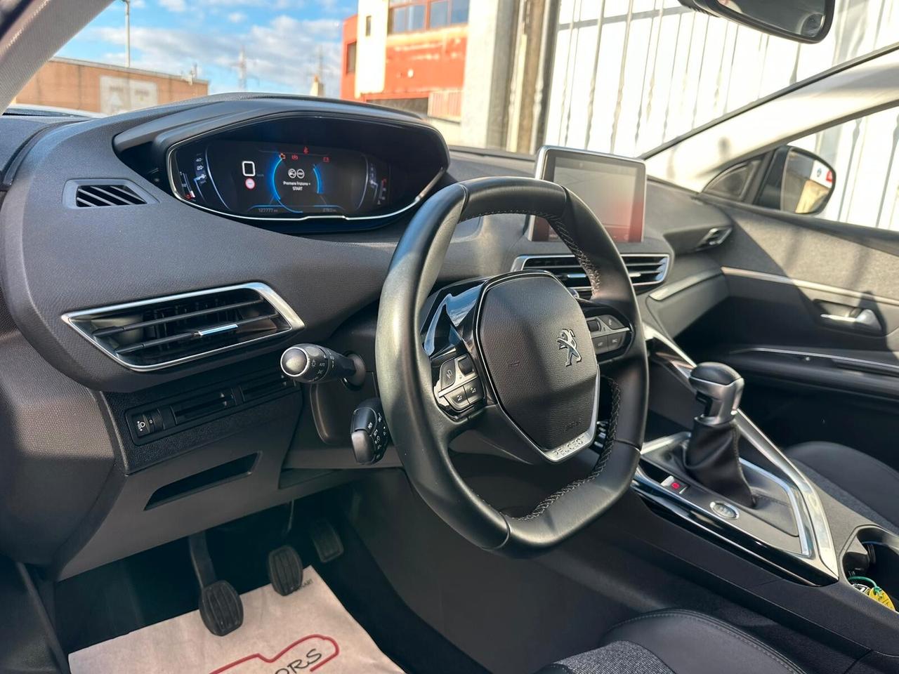 Peugeot 3008 BlueHDi 130 S&S Allure