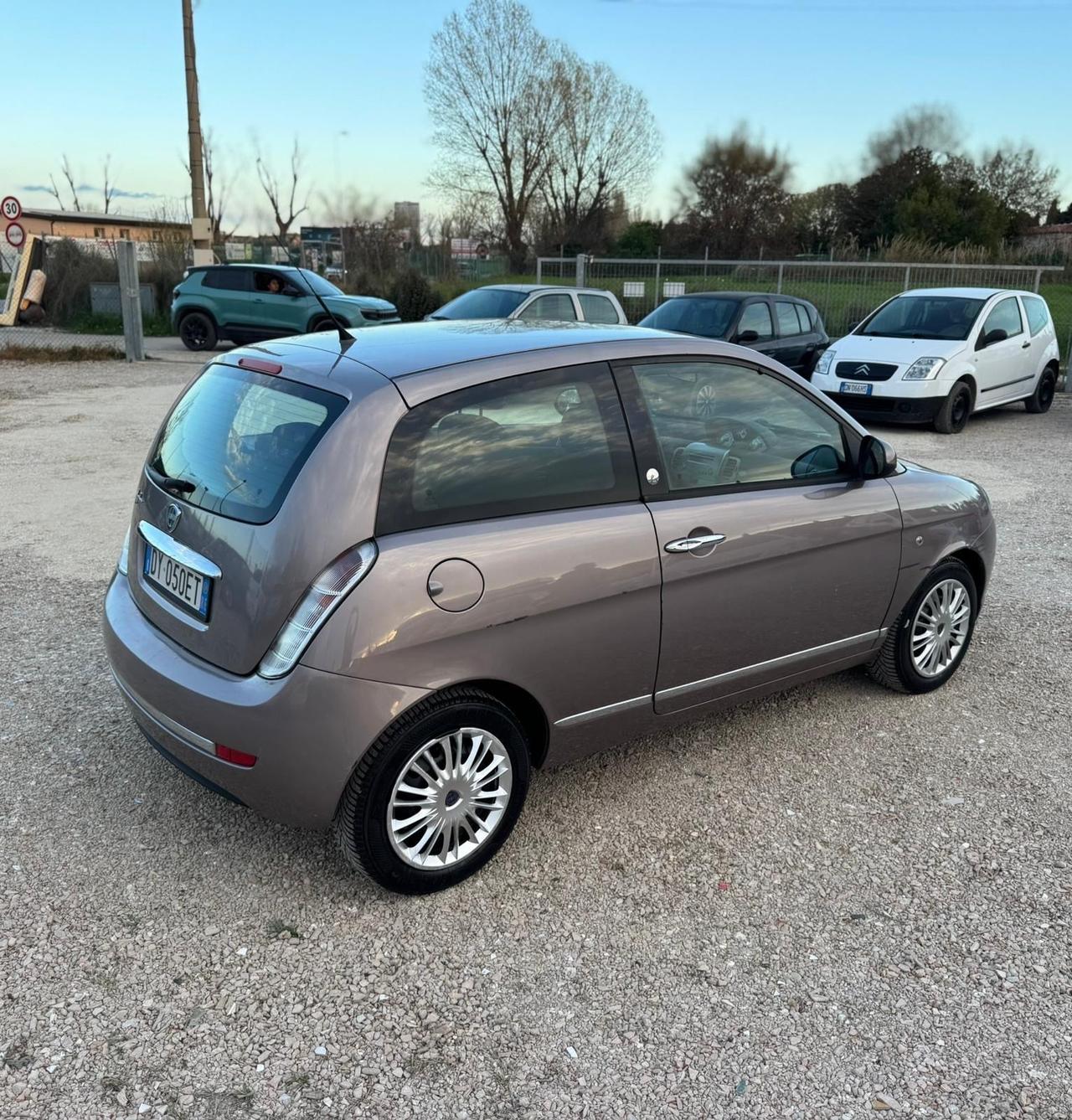 Lancia Ypsilon 1.4 Oro Ecochic GPL