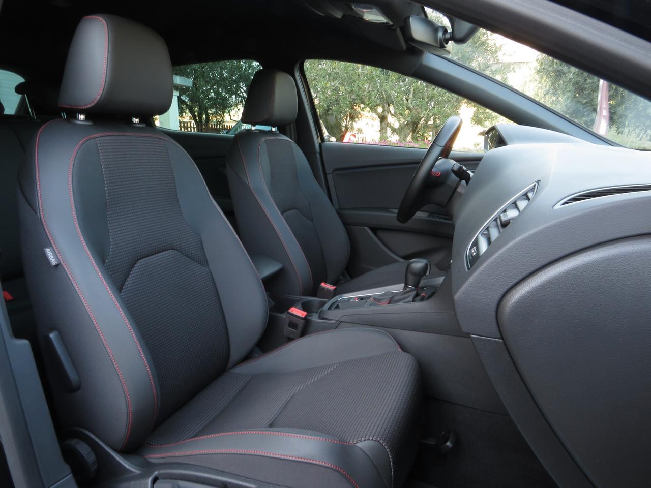 Seat Leon 2.0tdi FR 150cv dsg. full led/doppi sensori/retrocamera/keyless/android/carplay