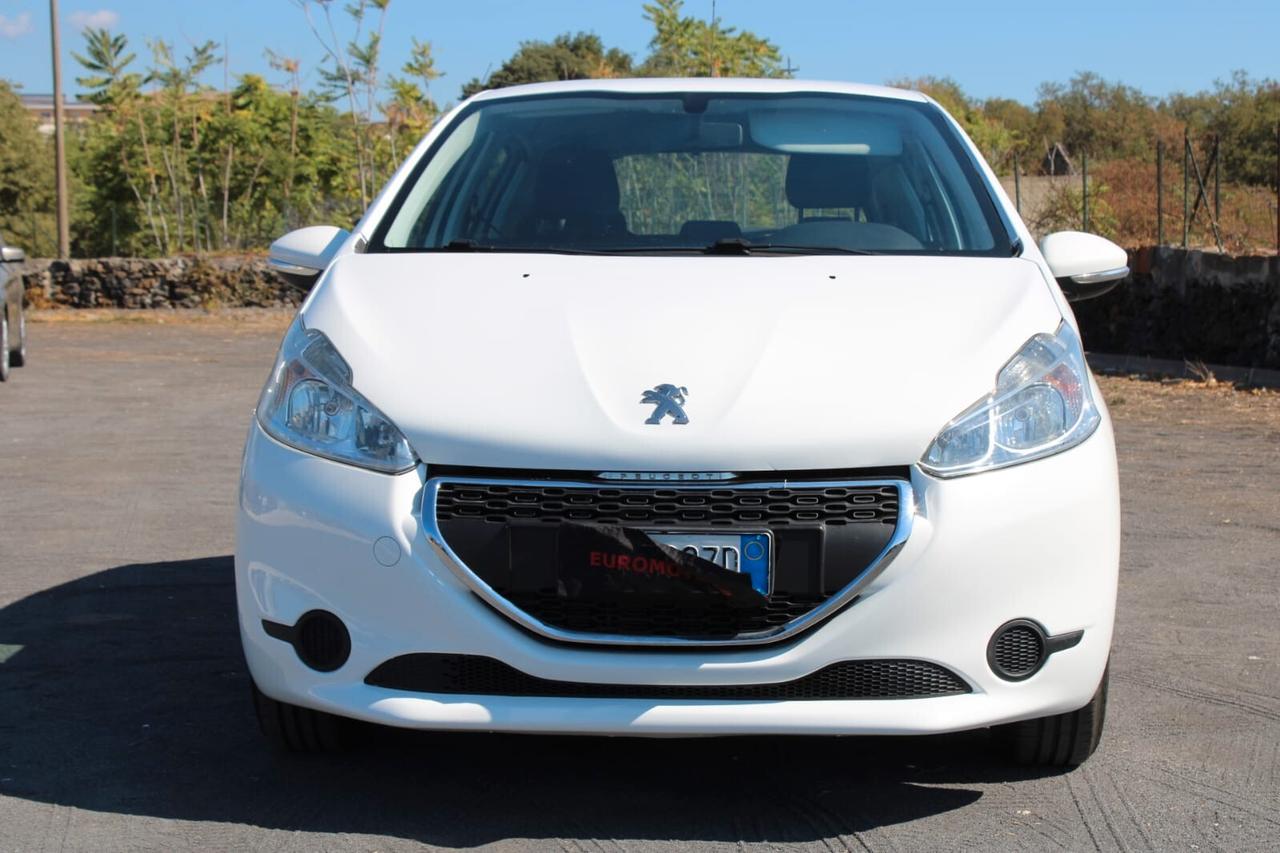 Peugeot 208 1.4 HDi 68 CV 5 porte Access