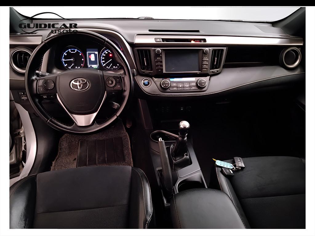 TOYOTA Rav4 IV 2016 - Rav4 2.0 d-4d Style 2wd mt