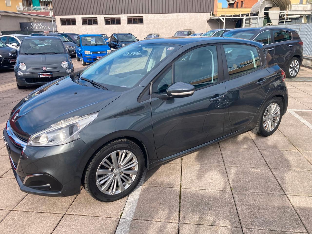 Peugeot 208 PureTech 82 5 porte Allure