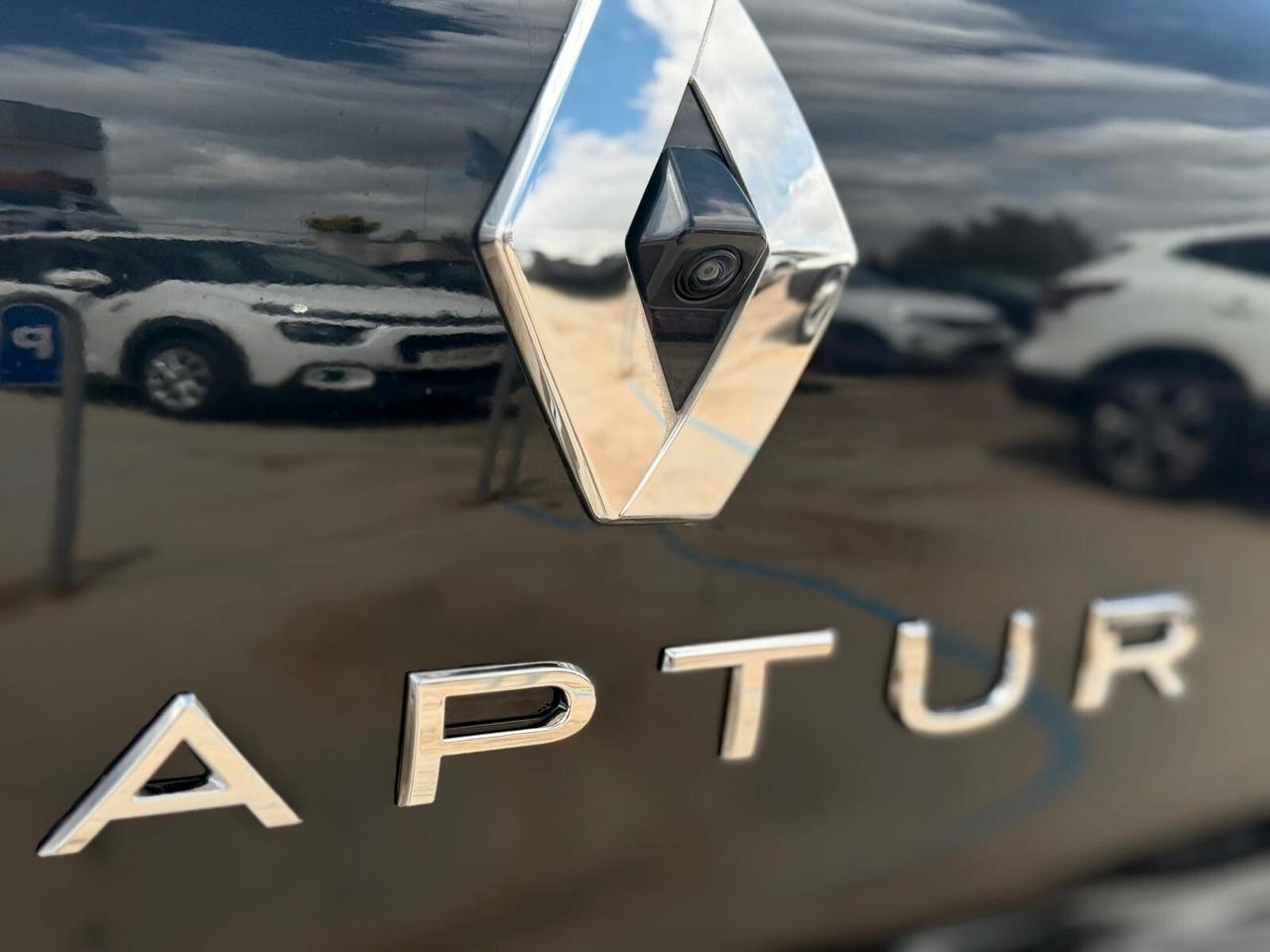 RENAULT CAPTUR RIVE GAUCHE 1.6 HYBRID 145CV CAMBIO AUTOMATICO
