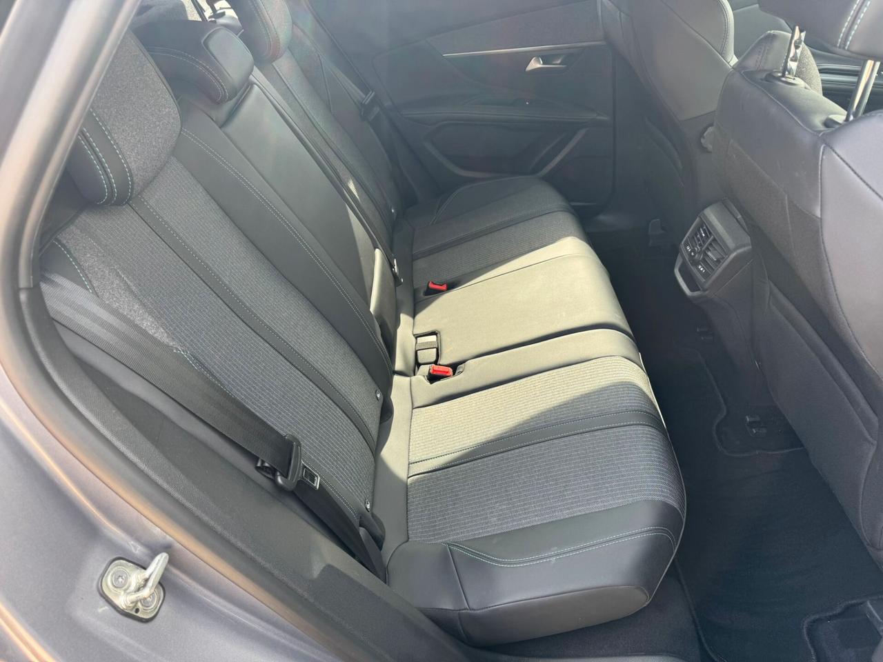 Peugeot 3008 BlueHDi 130 S&S EAT8 Allure Pack