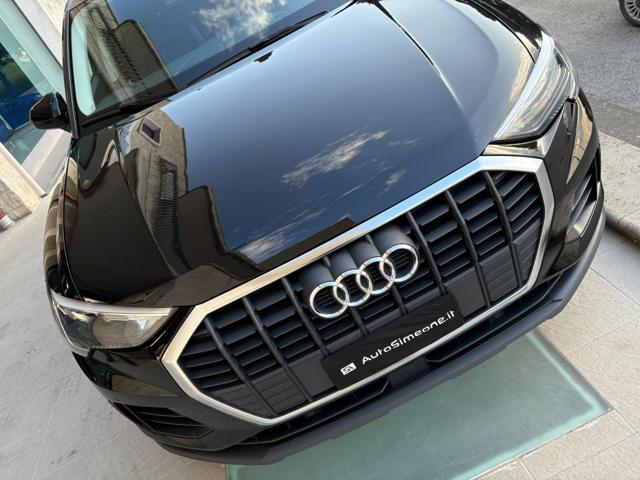 AUDI Q3 35 2.0 TDI S tronic quattro Business COCKPIT