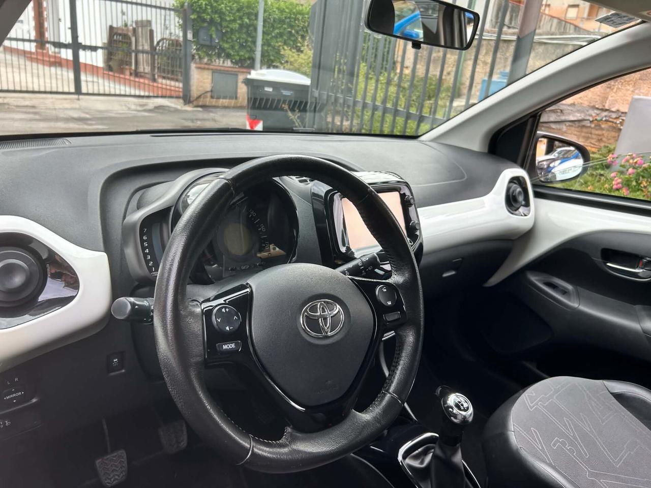 TOYOTA AYGO CABRIO 2016 SUPER FULL EURO6