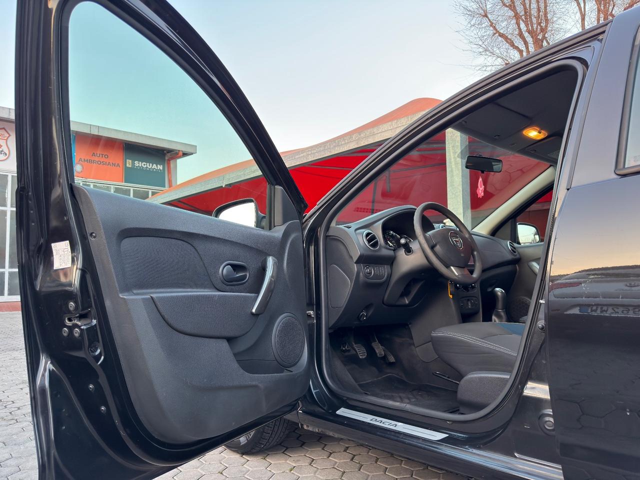 Dacia Sandero 1.2 GPL 75CV ADATTA A NEOPATENTATI