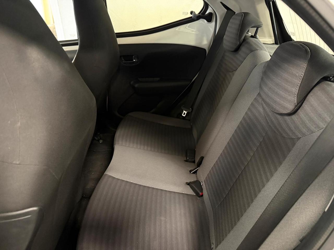 Toyota Aygo 1.0 VVT-i 72 CV 5 porte x-cite