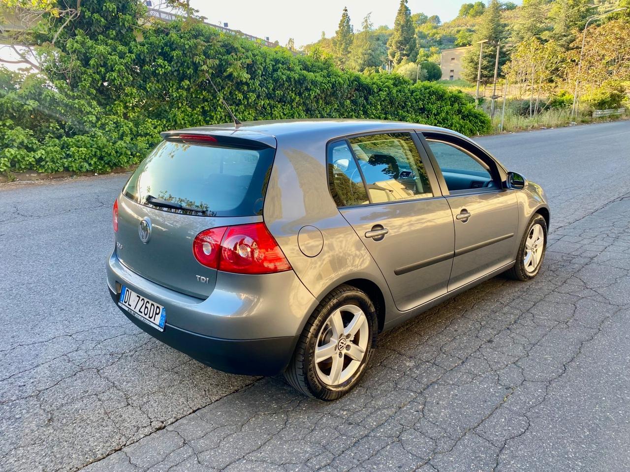 Volkswagen Golf 1.9 TDI 105cv 6 marce 5p. United