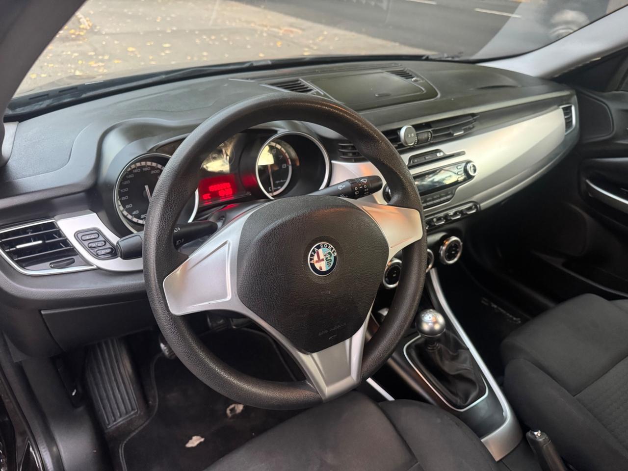 Alfa Romeo Giulietta 1.4 BENZ neopaten garanzia 12 m