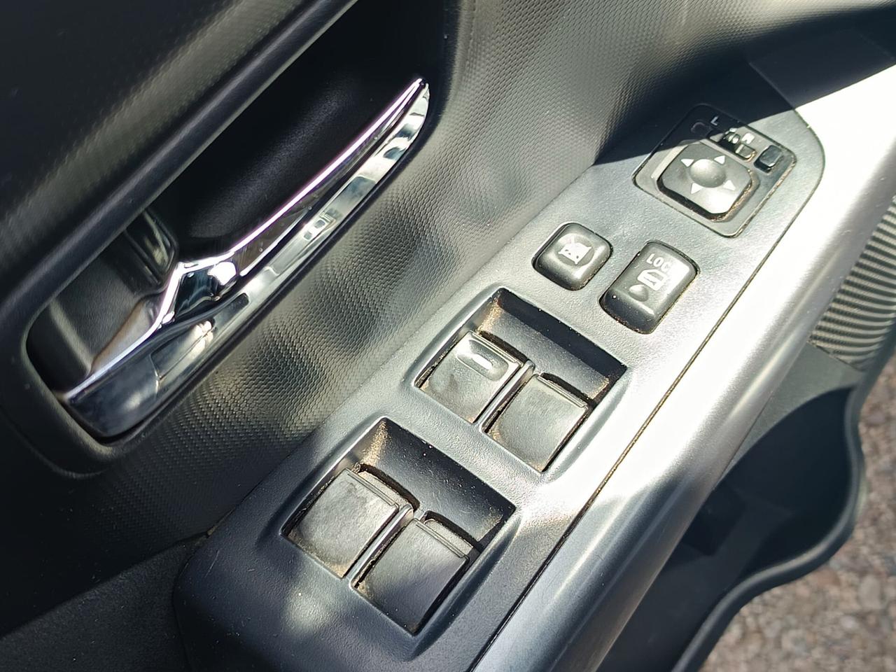 Mitsubishi Outlander 2007 - 2.0 DI-D autocarro Lb automobili