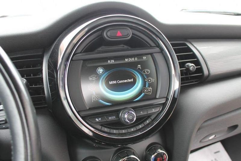 MINI Mini 1.5 Cooper D Cabrio