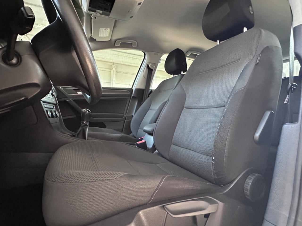 Volkswagen Golf 1.6 TDI 5p. Trendline BlueMotion Technology