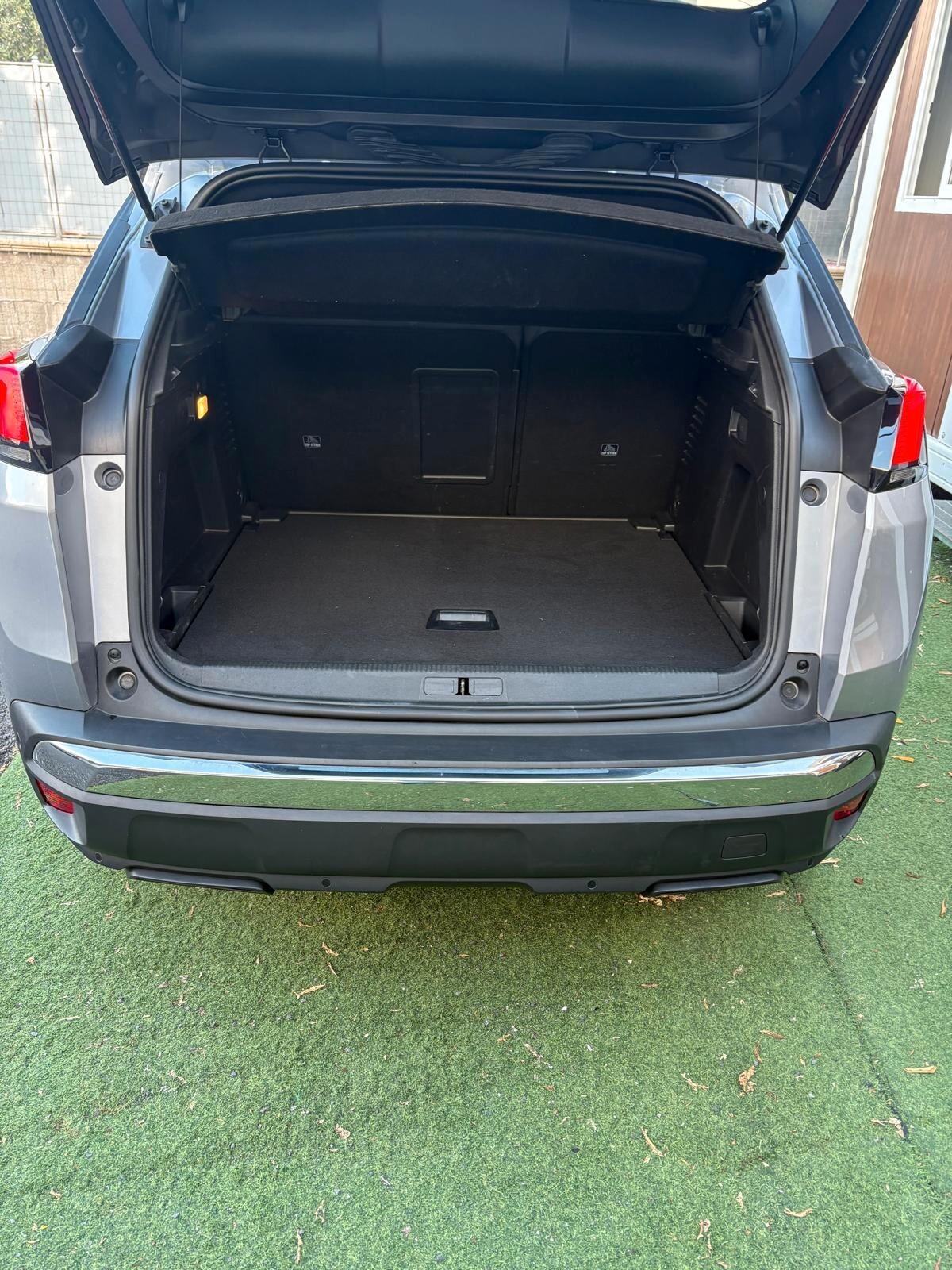 Peugeot 3008 BlueHDi 130 S&S EAT8 Allure KM 12300