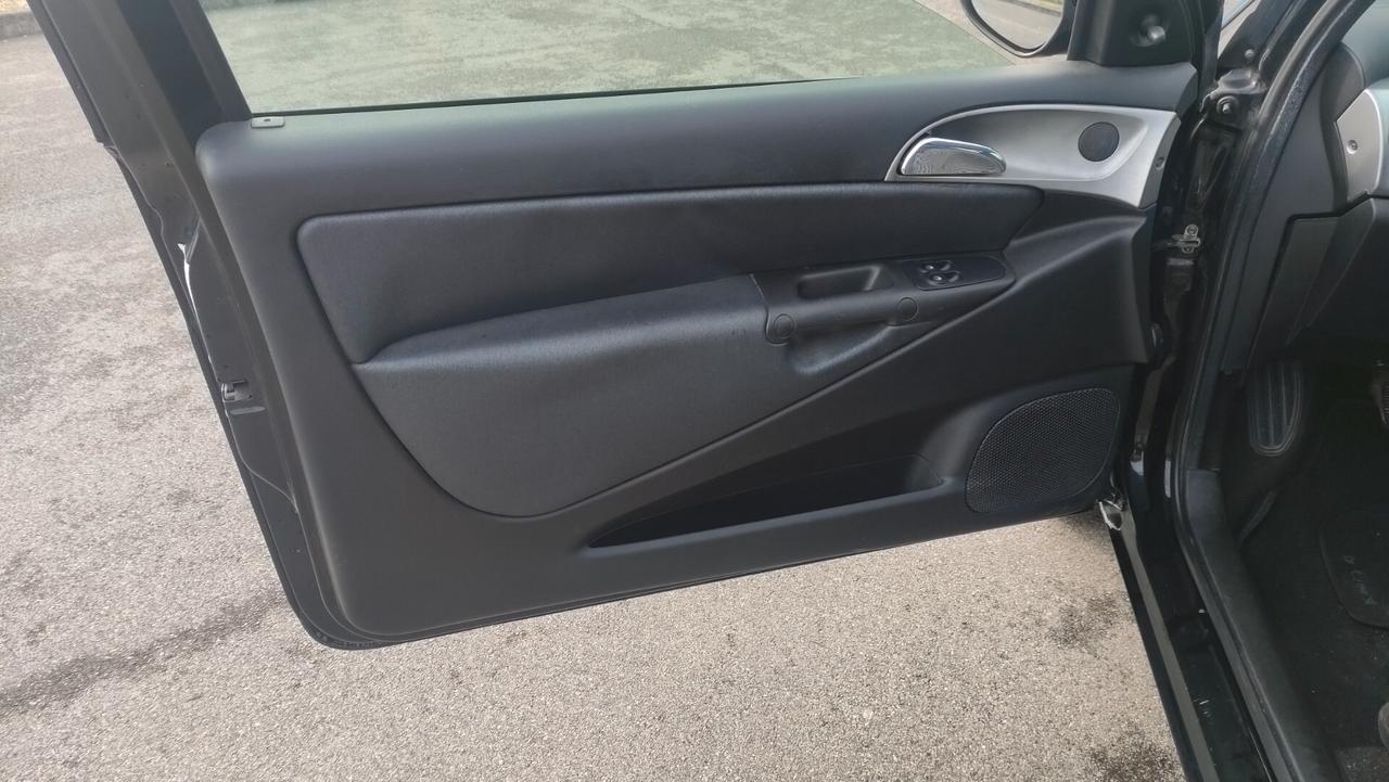 Lancia Ypsilon 1.2 bz 69CV NEOPATENTATAI - 2011