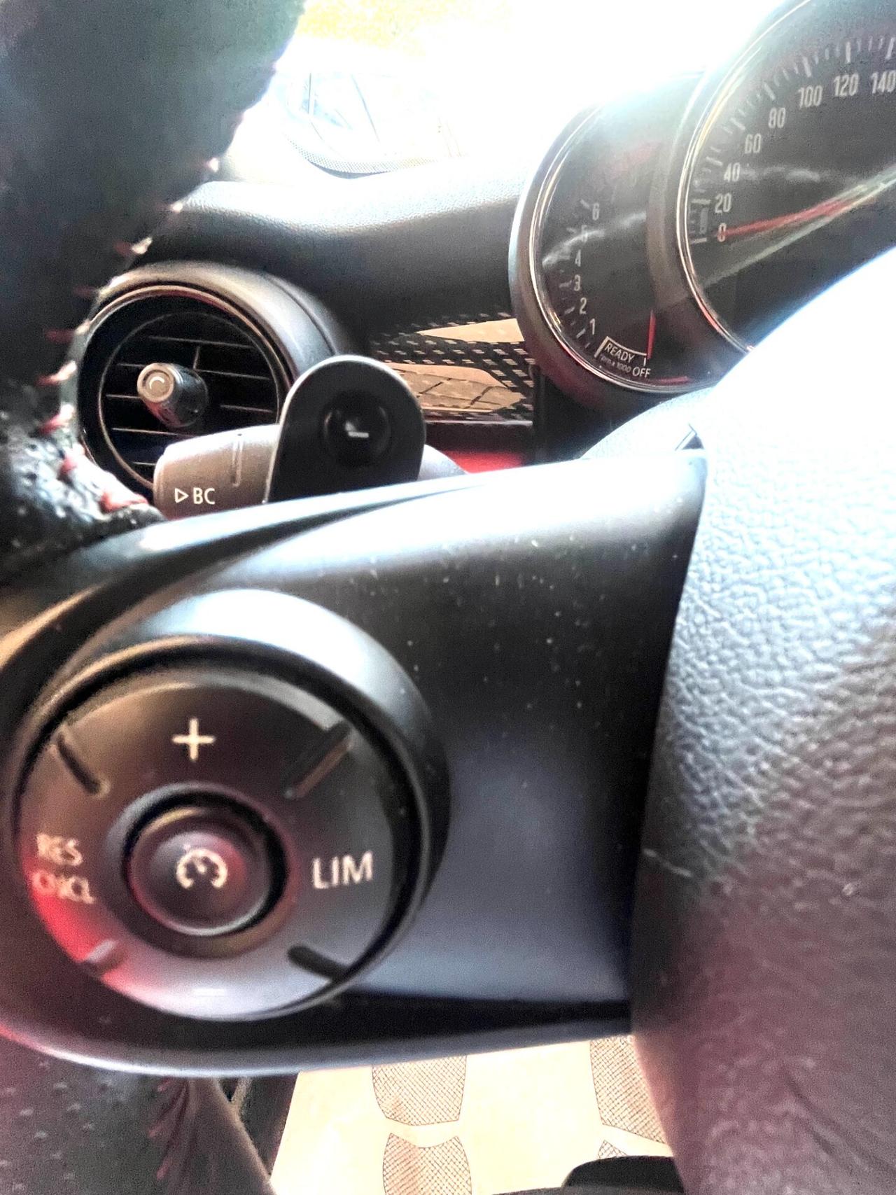 MINI JOHN COOPER WORKS 2.0 231CV Cambio automatico Navigatore Cerchi GARANZIA 12 MESI