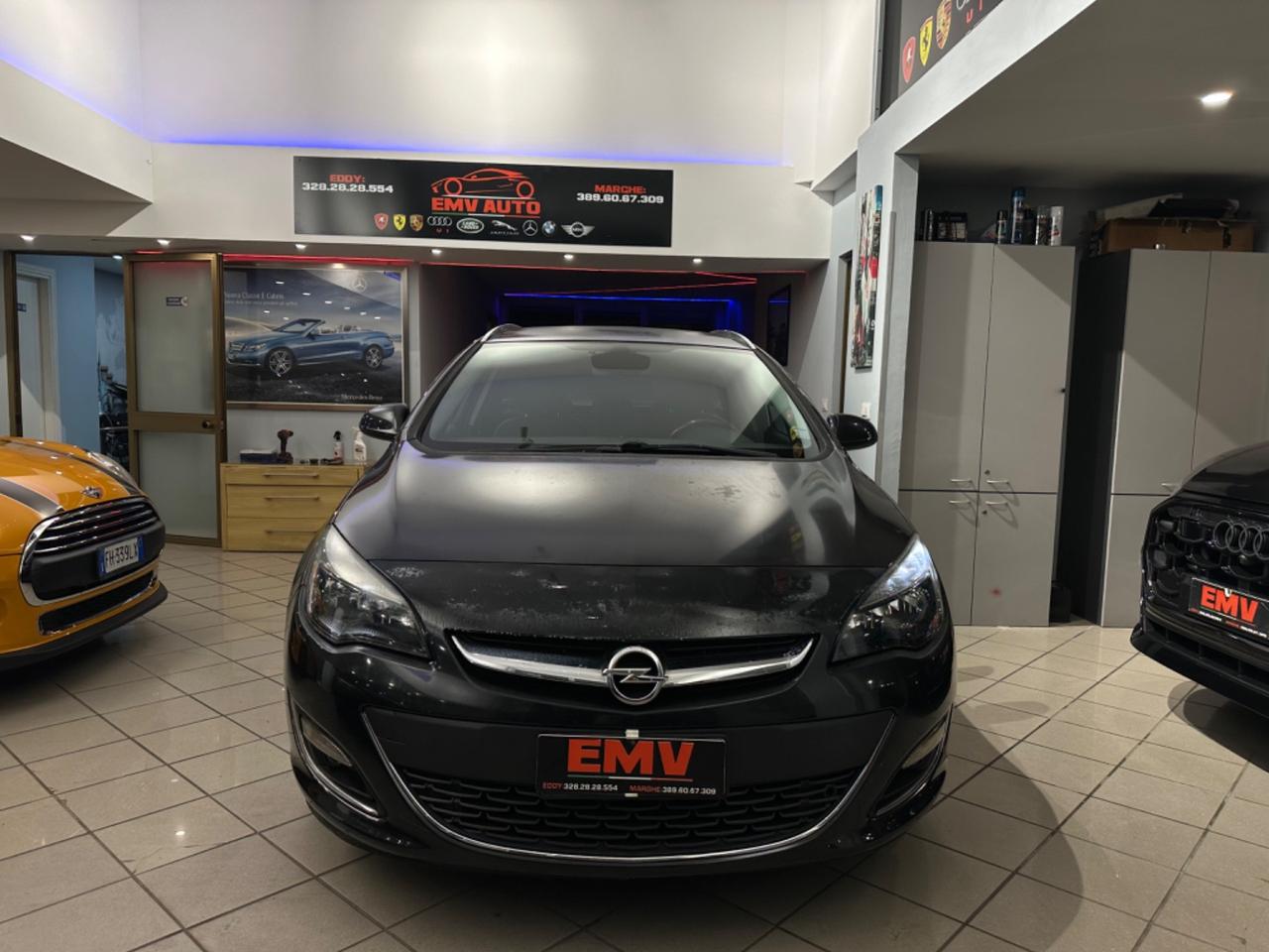 Opel Astra 1.7 CDTI 130CV Sports Tourer Cosmo