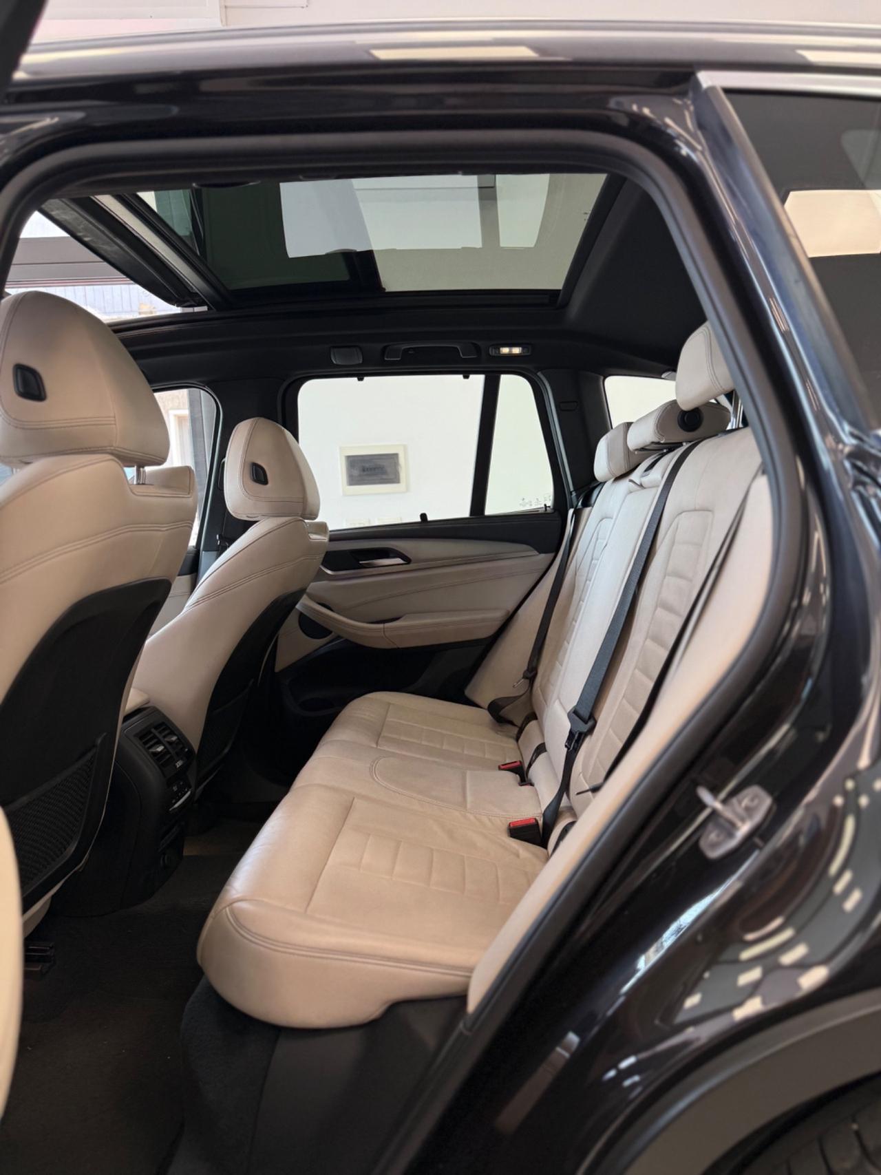 Bmw X3 xdrive20d Luxury Line TETTO APRIBILE,LUCI SOFFUSE INTERNE,NAVI,INTERNI IN PELLE BEIGE,KM CERTIFICATI