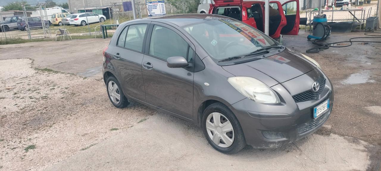 Toyota Yaris 1.3 5 porte Sol