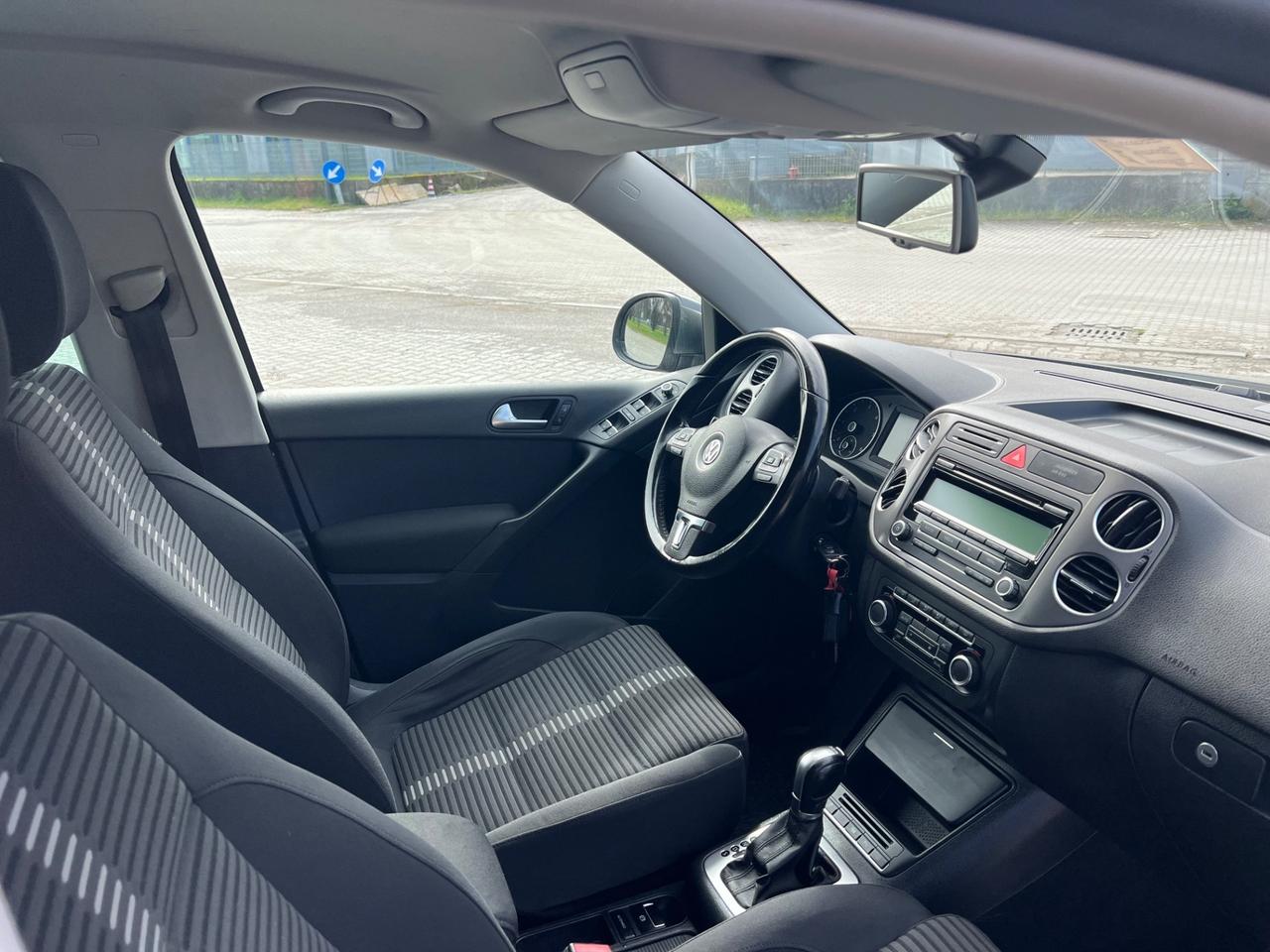 Volkswagen Tiguan 2.0 TDI DPF 4MOTION DSG Sport & Style