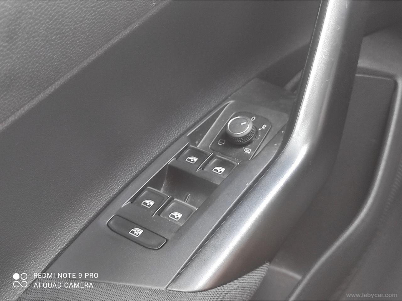 VOLKSWAGEN Polo 1.0 TSI DSG R-Line 3 ANNI GARANZIA -- 15GG SODDISFATTO O RIMBORSATI