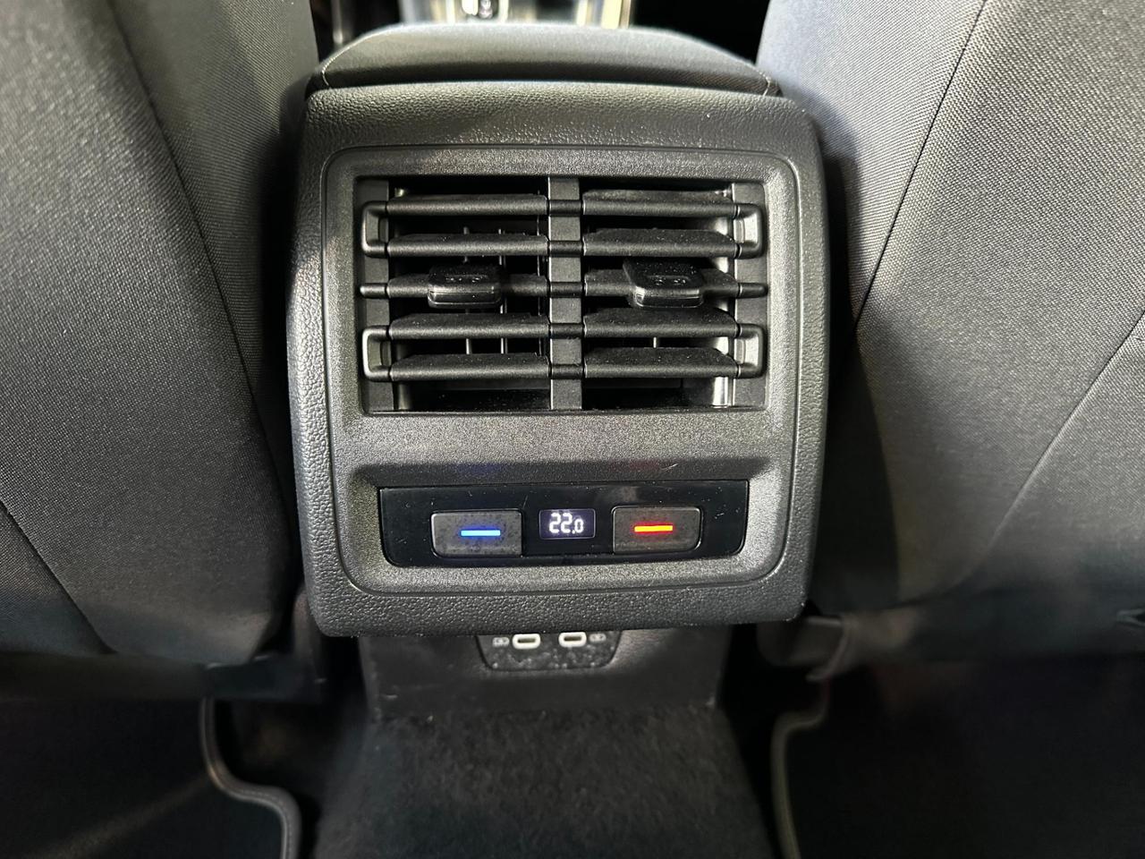 Volkswagen Golf 1.5 etsi evo Style 150cv DSG-19"-Carplay-IVA