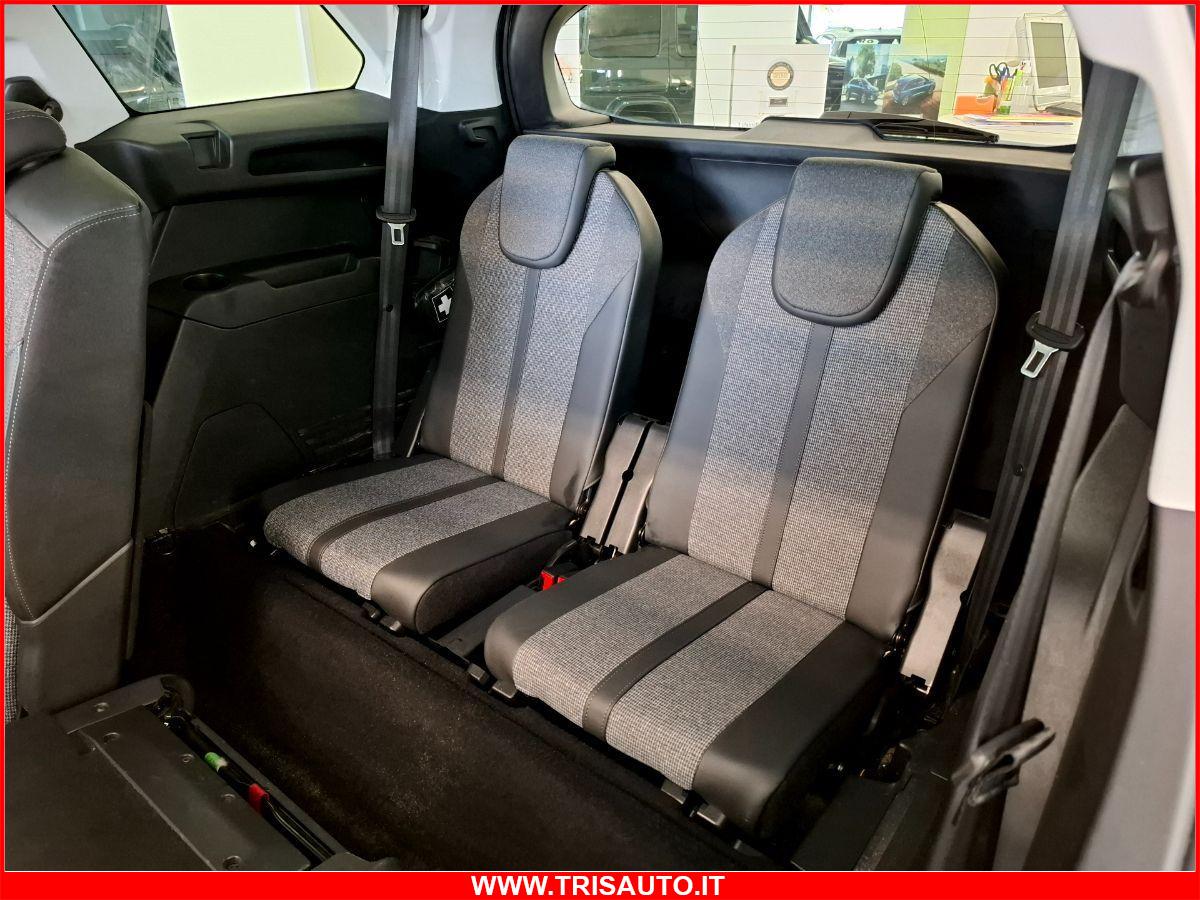 PEUGEOT 5008 1.5 Bluehdi Allure 7 posti NEOPATENTATI (TETTO PANORAMICO)