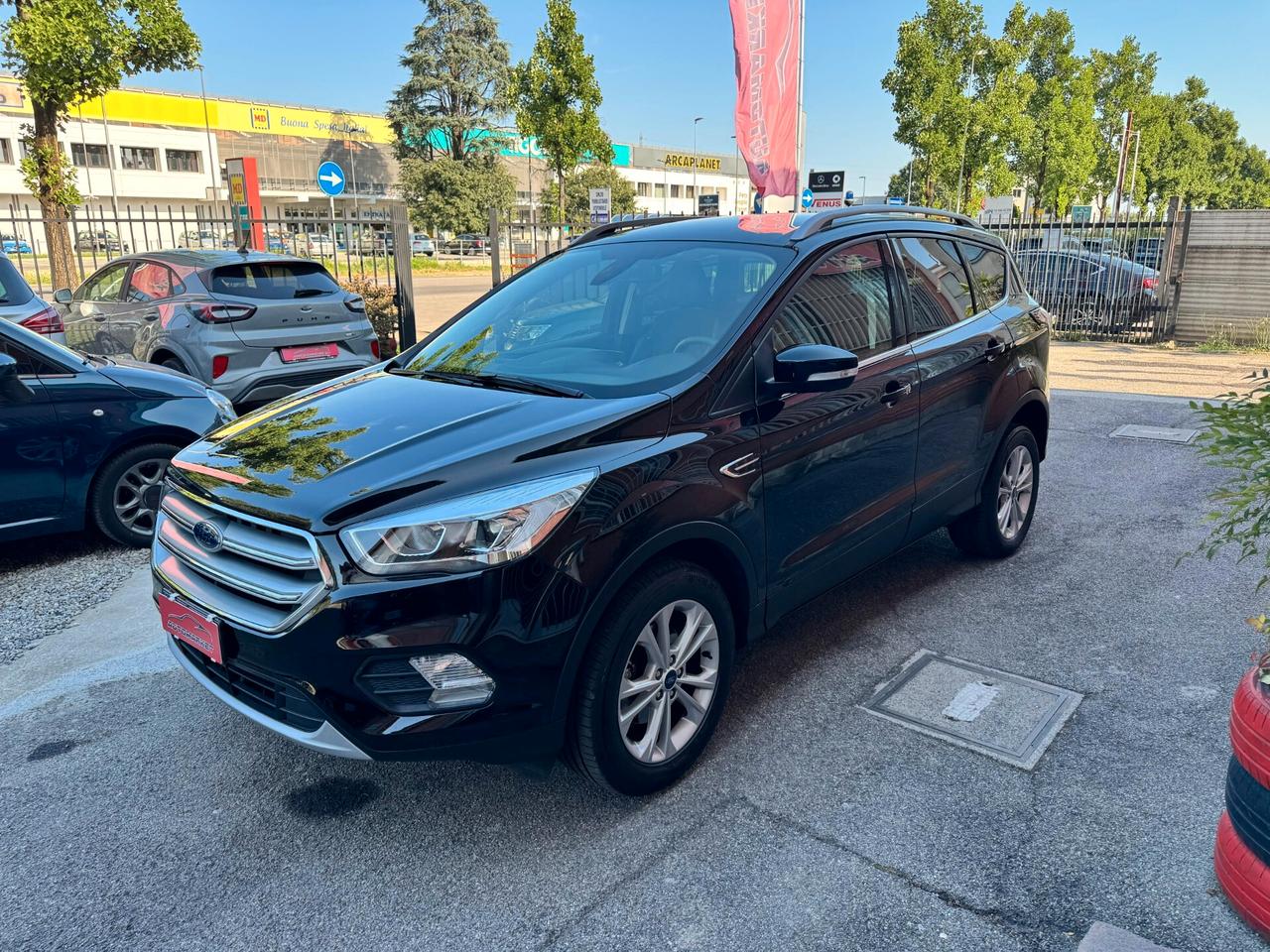 Ford Kuga 1.5 TDCI 120 CV S&S 2WD Titanium