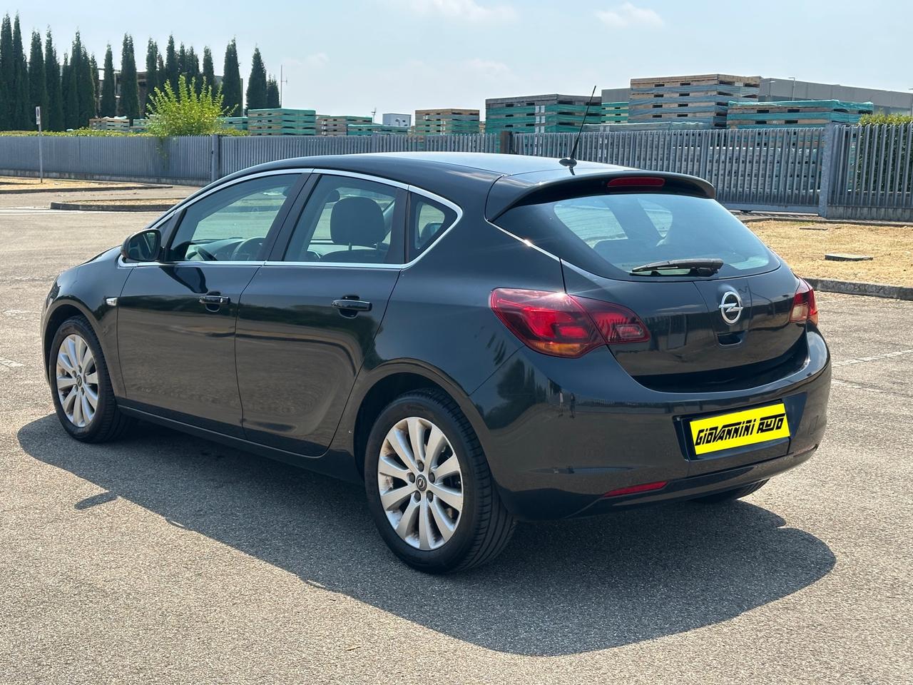 Opel Astra 1.7 CDTI 110CV (GARANZIA 24 MESI)