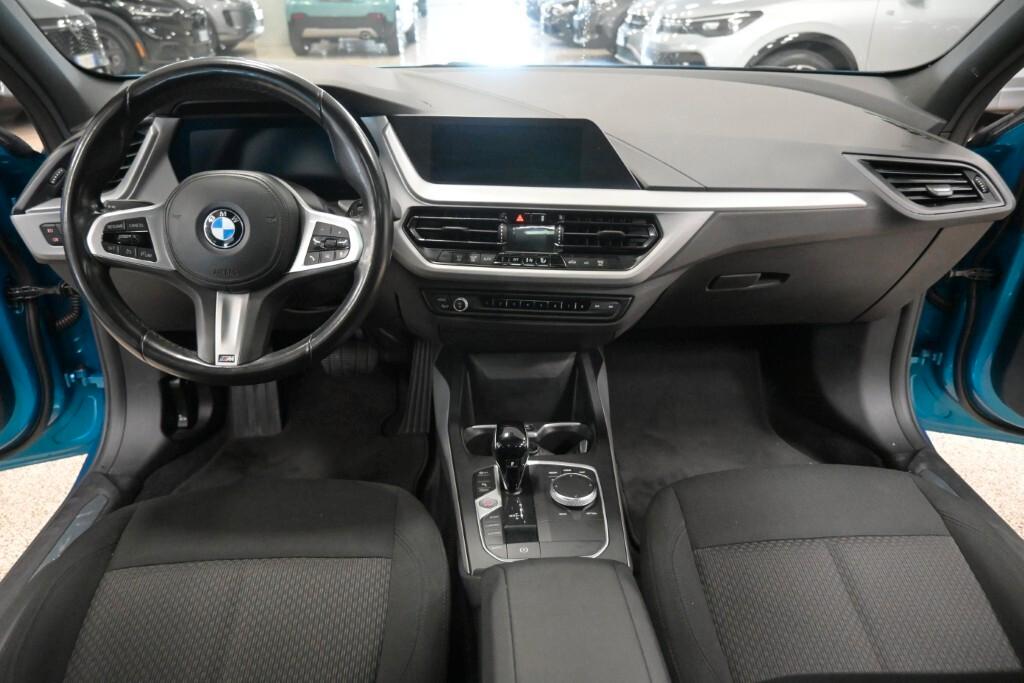 BMW 116D 115CV STEPTRONIC BUSINESS DESIGN ( FARI LED - BMW DIGITAL COCKPIT - TETTO PANORAMICO APR. - NAVI - MIRROR - PARK ASSISTANT - TELECAMERA POST. - CERCHI 17 )