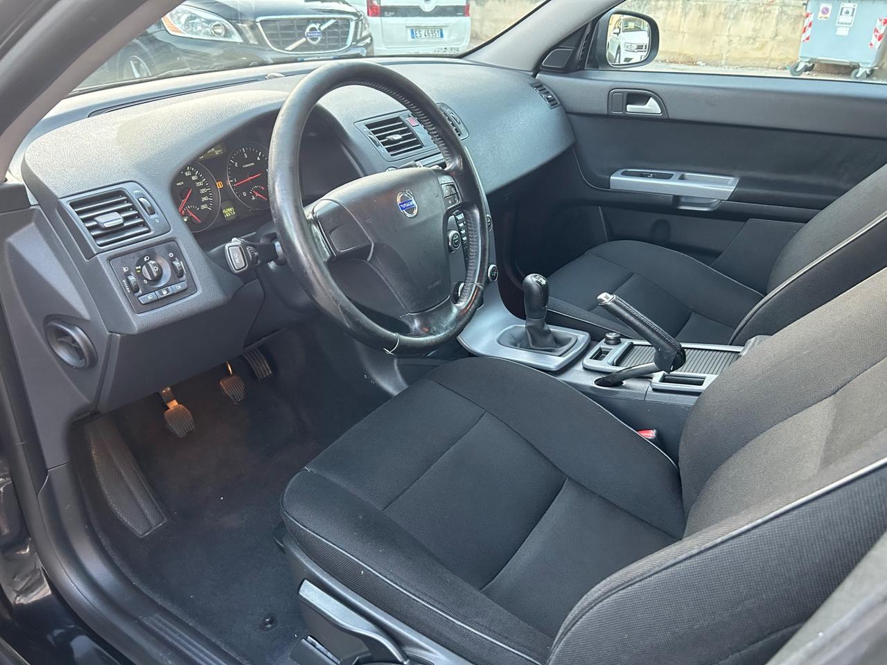 Volvo V50 1.6 D 150000km