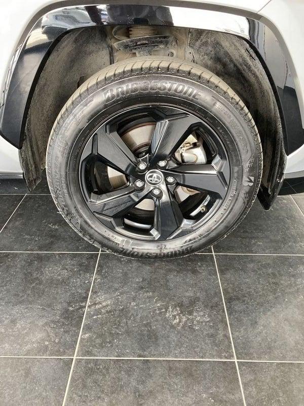 Toyota RAV4 2.5 Hybrid 2WD Style