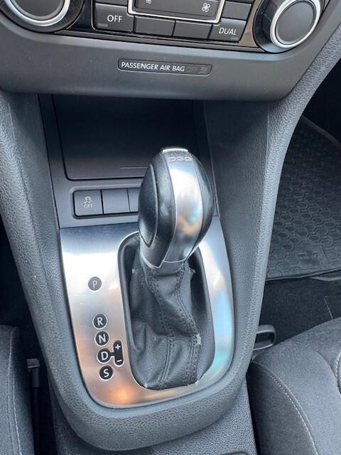 Volkswagen Golf 1.6 TDI DPF DSG 5p. Highline-R LINE