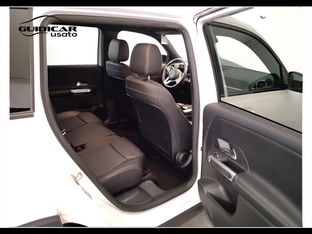 Mercedes-Benz GLB - X247 2019 - GLB 180 d Sport auto